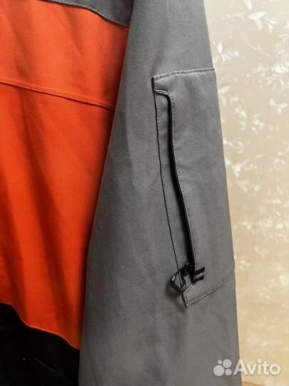 Горнолыжная куртка volcom