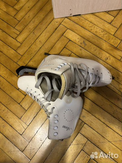 Коньки фигурные