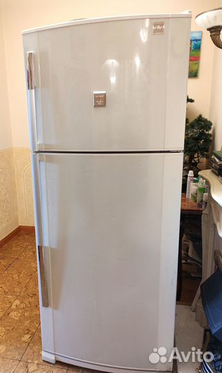 Холодильник sharp