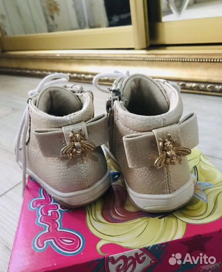 Ботинки детские