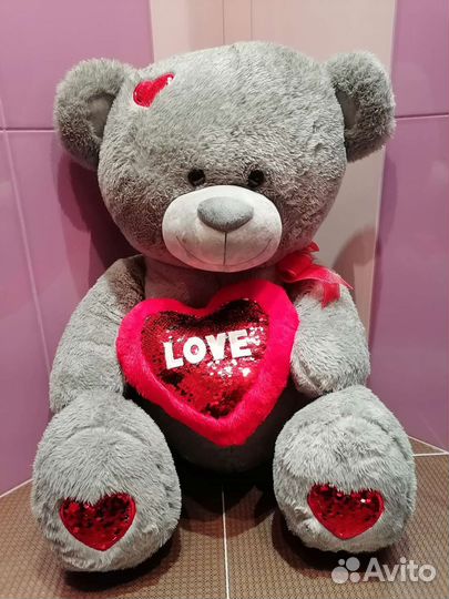 Плюшевый медведь с сердцем 60 см