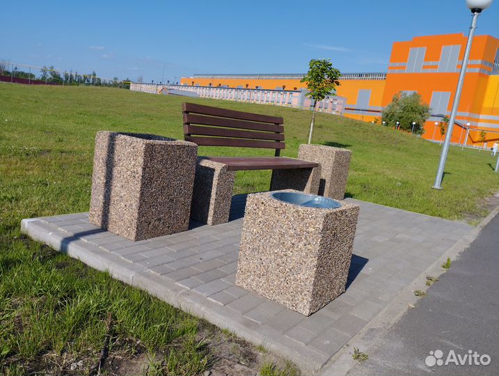 Скамейка бетонная Евро 1 со спинкой