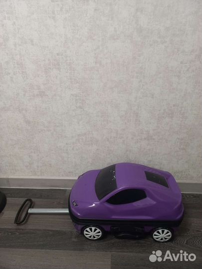 Чемодан на колесах детский бу