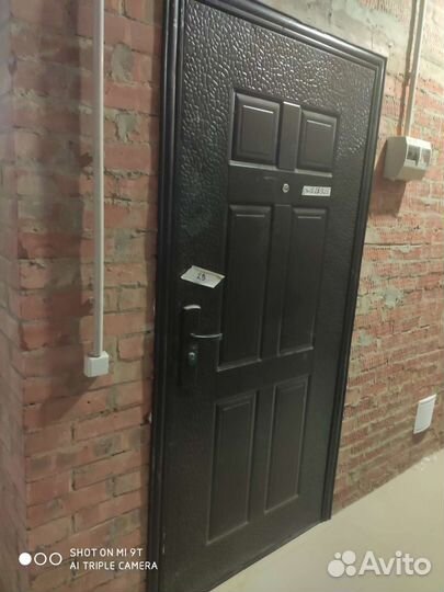 Металлическая дверь бу из новостроек