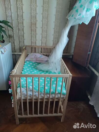 Детская кроватка