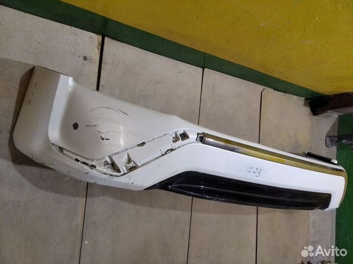 Спойлер переднего бампера Toyota Land Cruiser 200