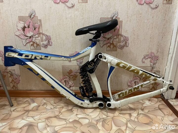 Giant Glory 00 L, Вилсет дх