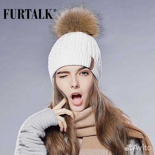 Новая шапка с помпоном