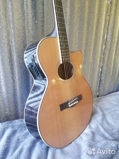 Электроакустическая гитара