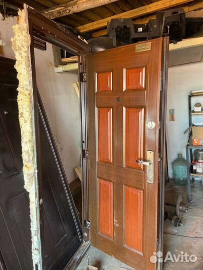 Дверь входная металлическая