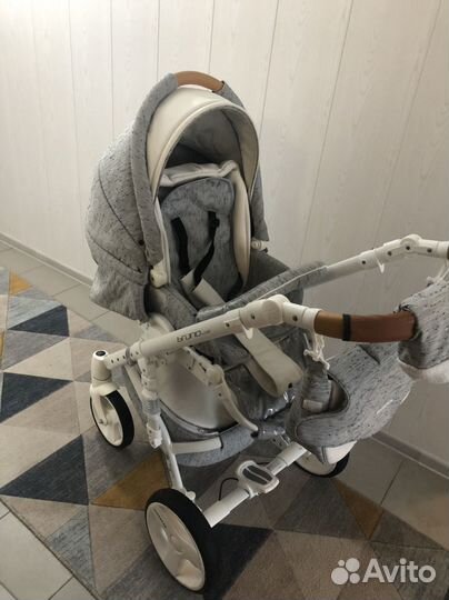 Коляска 2 в 1 с автолюлькой