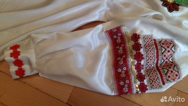 Костюм для народных танцев 