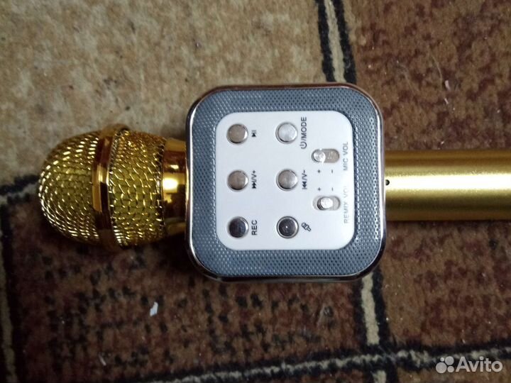 Микрофон караоке безпроводной