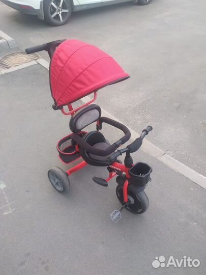 Детский велосипед трехколесный с ручкой