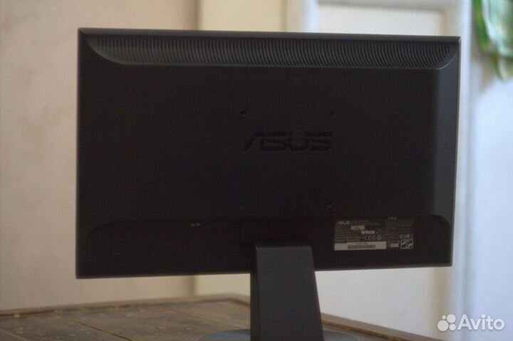 Asus VW190DE