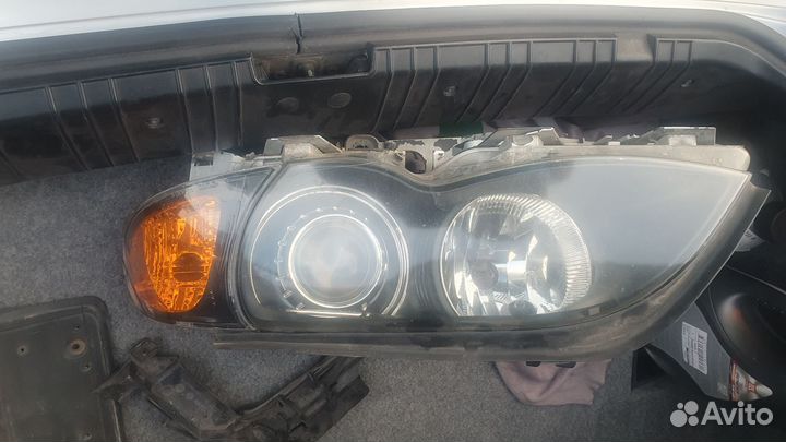 Фара передняя правая на BMW E46 рестайлинг