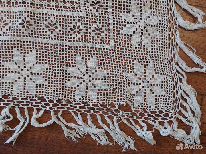 Скатерть- крестецкая вышивка. Винтаж