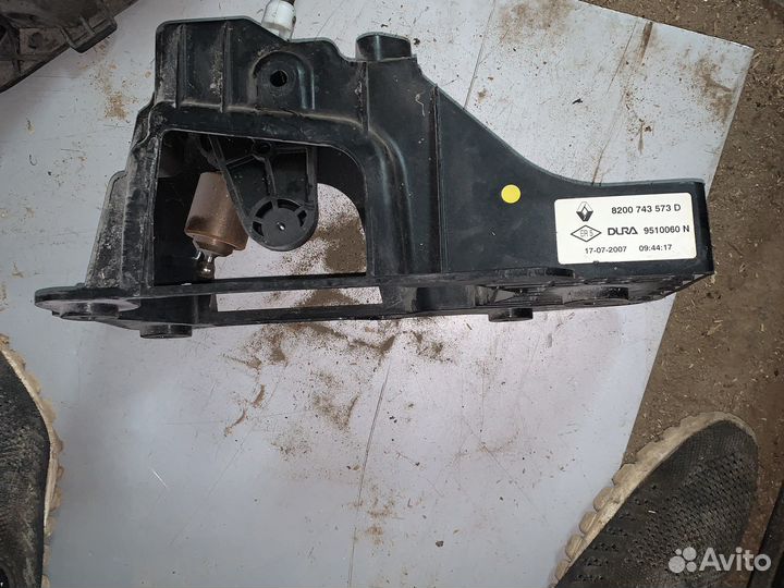 Кулиса кпп laguna 3 2,0 diesel