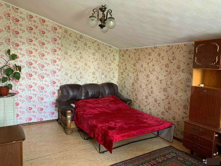 Комната 15 м² в 3-к., 2/2 эт.