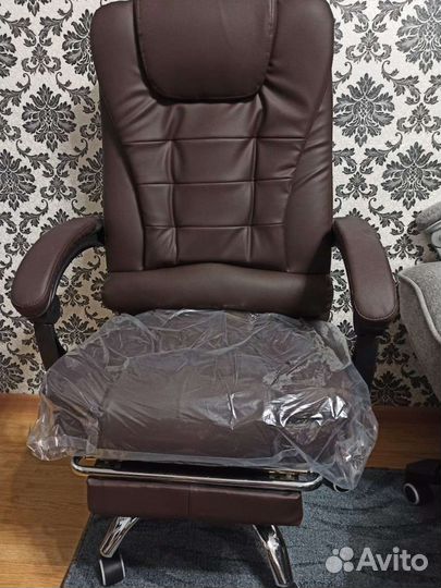 Компьютерное кресло руководителя