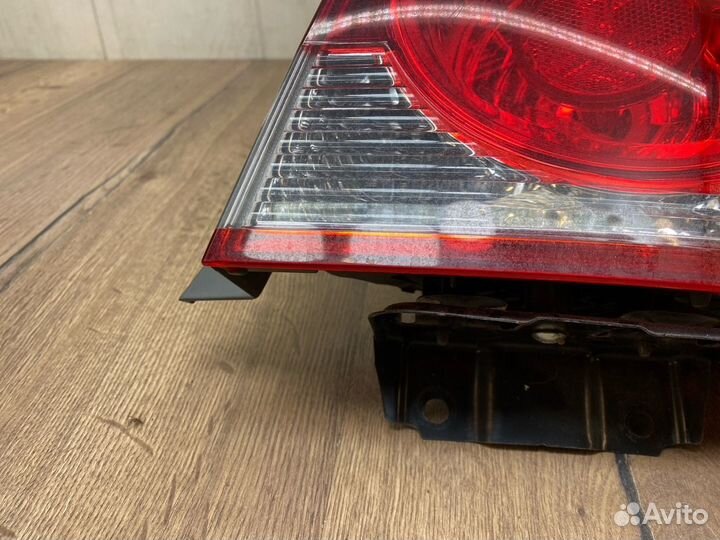 Фонарь правый Honda Civic 4D 8 K20A 2008