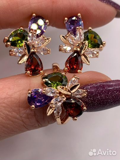 Красивый комплект самоцветы р.17,18,19
