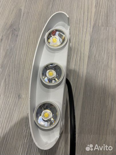 Светильник настенный