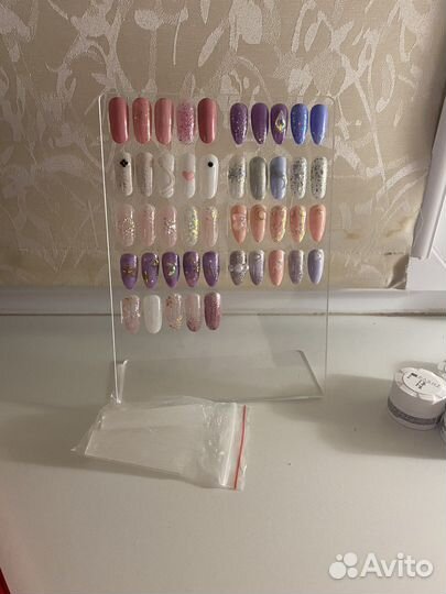 Дисплей для образцов дизайна маникюра