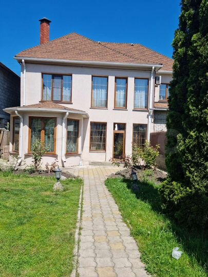 Дом 160 м² на участке 5 сот.