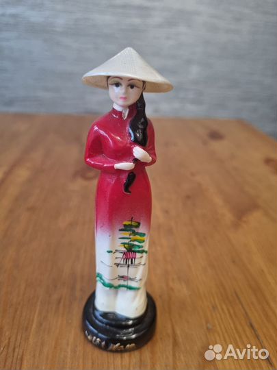 Статуэтка японская девушка