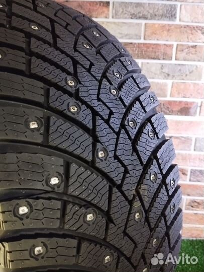 Pirelli Ice Zero 2 235/50 R18 101H