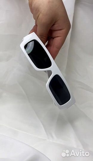 Солнцезащитные очки