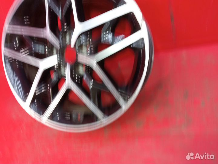 Диск литой Kia Optima 4 R18