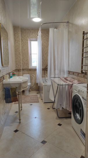 2-к. квартира, 90 м², 5/9 эт.