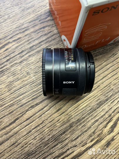 Объектив Sony 50mm f 1 4