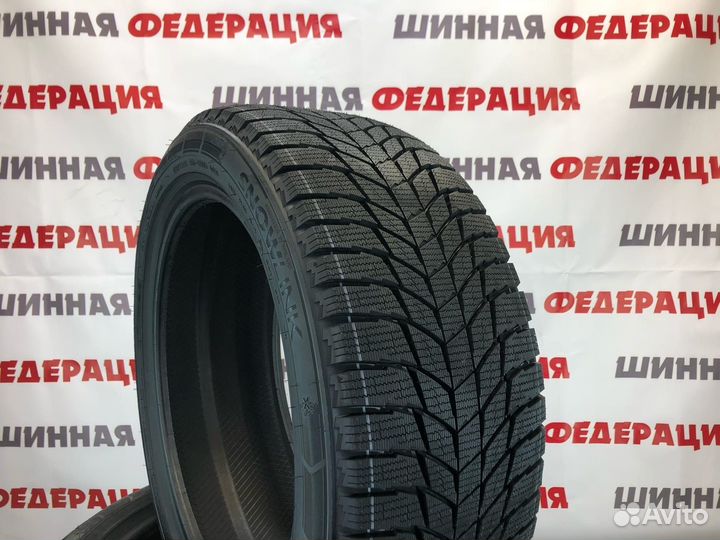 Triangle PL01 235/45 R17