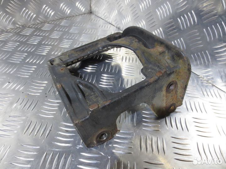 Кронштейн компрессора кондиционера Mercedes-Benz A