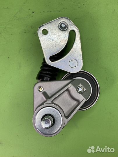 Натяжитель ремня в сборе \MAN F2000/TGA M6411020