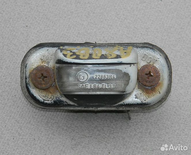 Плафон подсветки номера задний Audi 80 B3