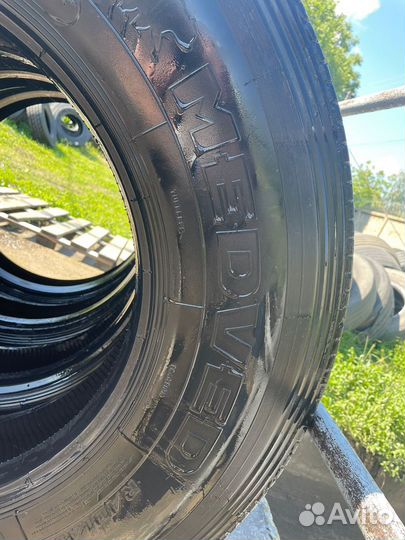 Грузовая шина