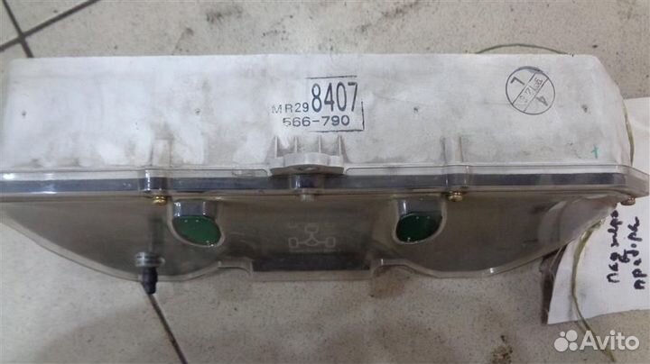 Панель приборов Mitsubishi Pajero, Montero 2 1991