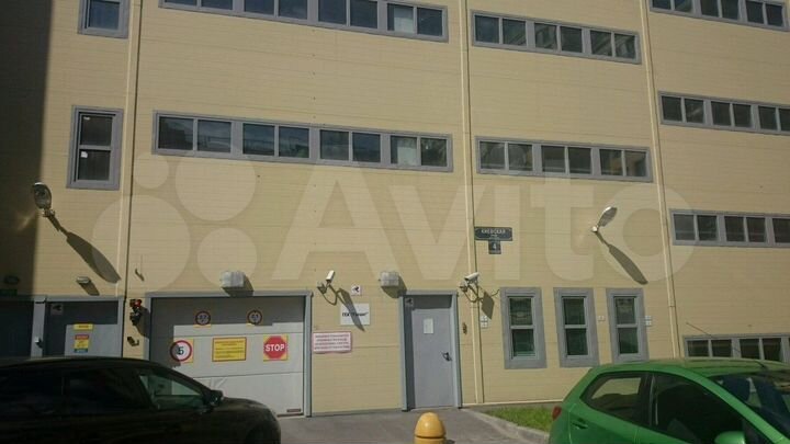 Машиноместо, 14 м²