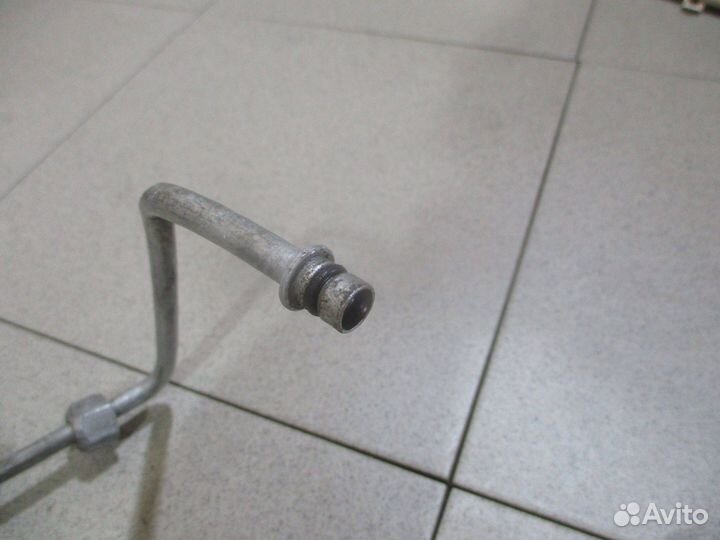 Трубка кондиционера Mitsubishi Pajero 2