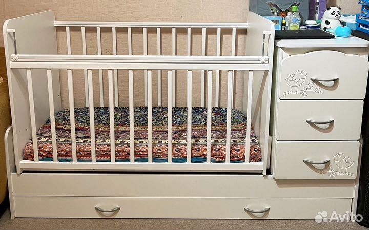 Кровать с матрасом