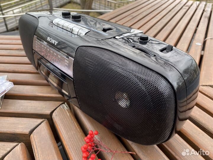 Магнитофон Sony CFS-B5S