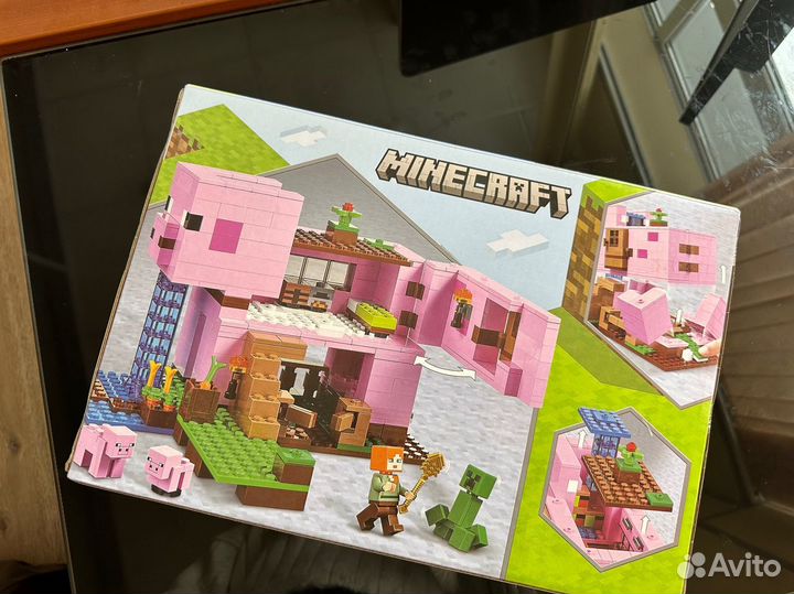 Minecraft конструктор 23017 The pig house