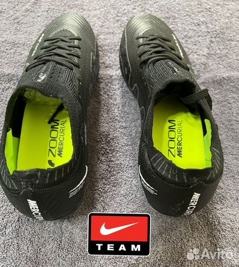 Футбльные бутсы найк AIR zoom