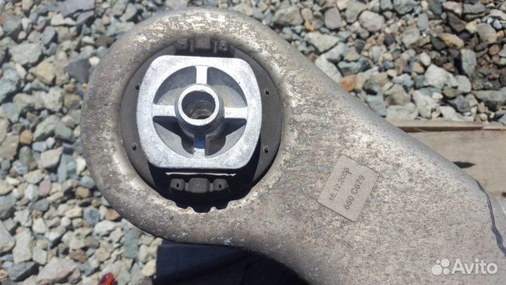 Задний подрамник в сборе на на Mercedes W221