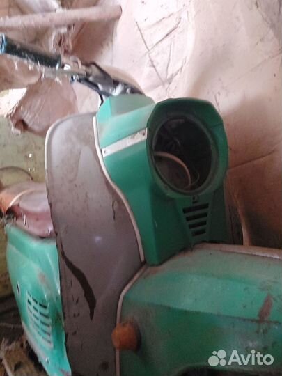 Мотороллер Вятка электрон 150