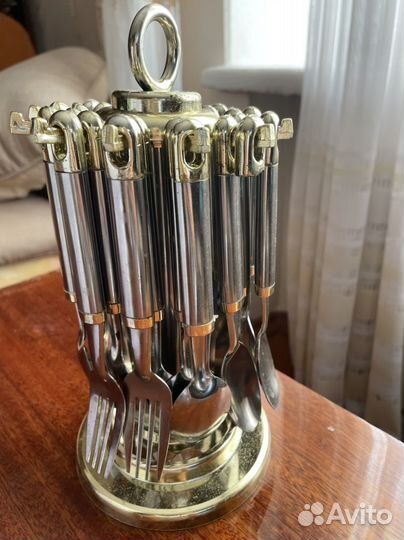 Набор столовых приборов